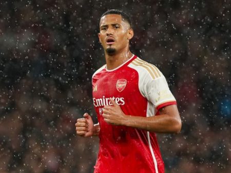 Trung vệ Arsenal vượt mặt Haaland, ngang hàng với Van Dijk