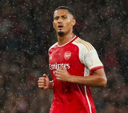 Trung vệ Arsenal vượt mặt Haaland, ngang hàng với Van Dijk